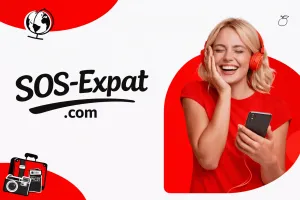 Человек использует SOS Expat для поговорите с адвокатом или экспертом на вашем языке проживая в Испания